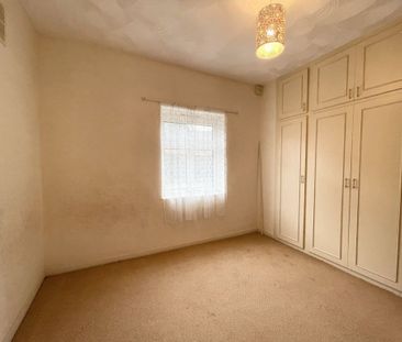 2 Bedroom Flat - Photo 3