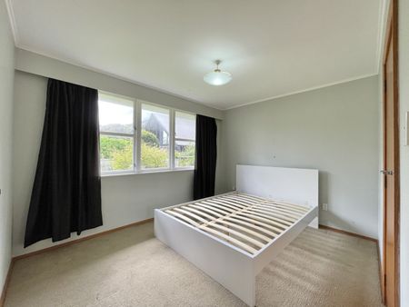Tidy 2-Bedroom Unit Fully Fenced Section - Photo 2