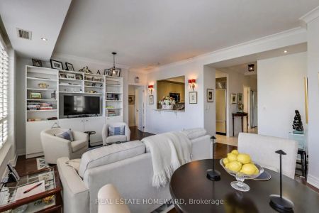 2 Roxborough Street E #403 - Photo 5