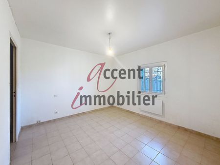Saint-Andiol : appartement T2 de 39 m² au 1er étage., - Photo 5