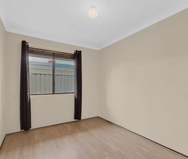 Neat and Sweet - Photo 2