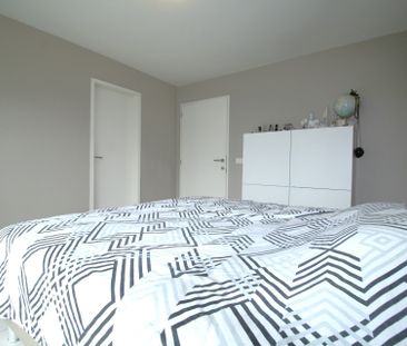 Lichtrijk appartement in hartje Tiegem! - Photo 6