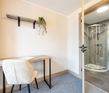 1 bedroom in a house share to rent - Photo 5