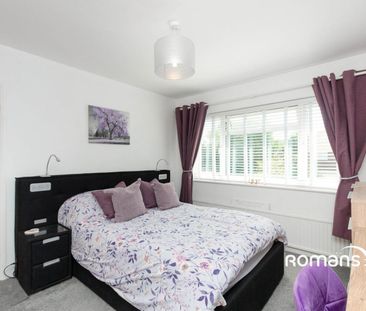 Derwent Close, Farnborough, Hampshire, GU14 - Photo 4