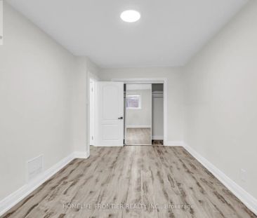 61 SUNDIAL CRESCENT - Photo 4