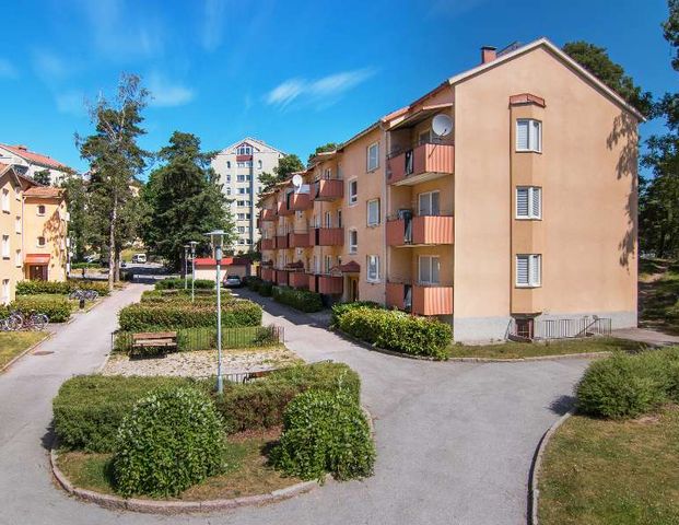 Tallåsvägen 9 C - Foto 1