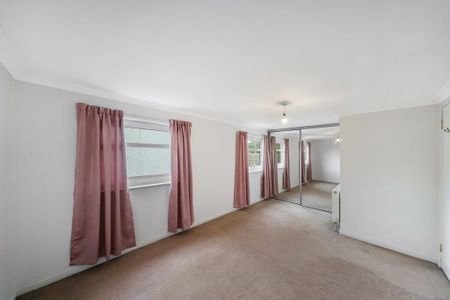 2 bedroom end of terrace house to rent - Photo 3