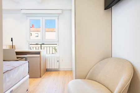 Carrer dels Sants Just i Pastor, Valencia, Valencian Community 46021 - Photo 4