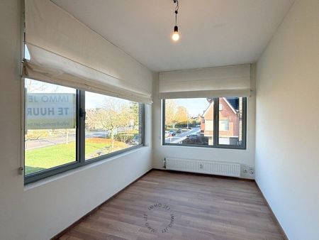 Ruime bel-etagewoning met 3 slaapkamers, tuin en garage - Foto 5