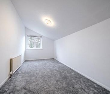 4 bedroom detached house to rent - Photo 4