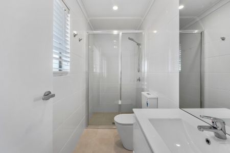 15B Aubrey Crescent, Coffs Harbour NSW 2450 - House For Rent | Domain - Photo 5