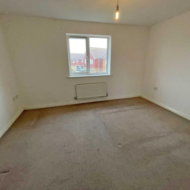 2 bedroom semi-detached house to rent - Photo 1