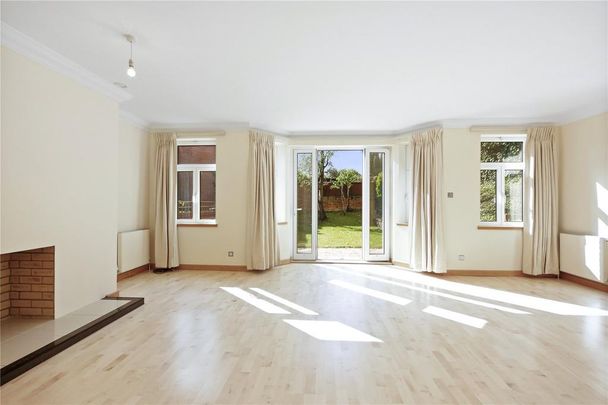 4 bedroom apartment to rent - Photo 1