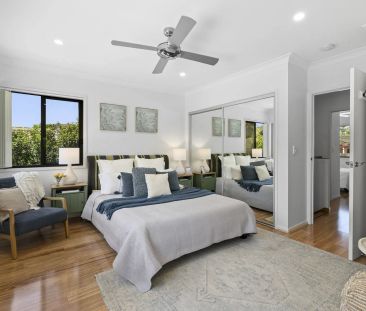 Stylish Townhouse with Exceptional Outdoor Living - Photo 4