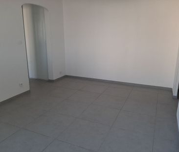 Appartement 3 pièces 53m2 MARSEILLE 12EME 665 euros - Photo 5