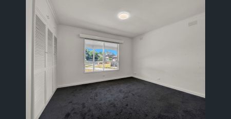 Freshly Updated Family Home in Quiet Court Location – Move-In Ready! - Photo 3