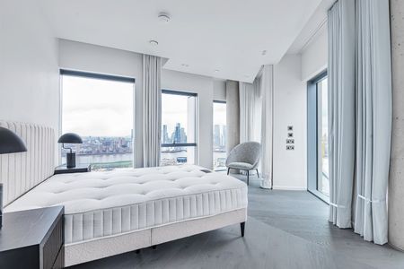 Available from Now - 3 Bed Apartment, Furnished - Photo 3