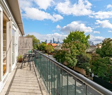 Low Maintenance Apartment In The Perfect Location! - Photo 3