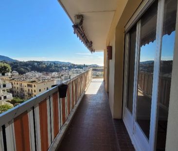 Vaste 2 pièces Terrasse stationnement vue mer - Photo 1