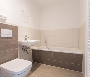 Erstbezug nach Modernisierung mit Aufzug - Foto 1