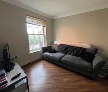 5 bedroom terraced house to rent - Photo 4