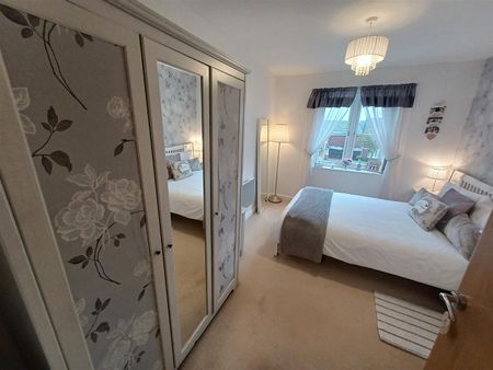 Smith Road, Llanishen, Cardiff - Photo 2