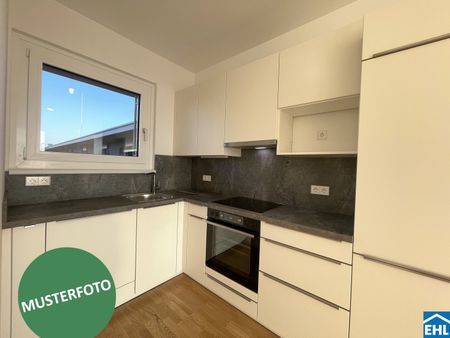 Moderne Dachgeschoss-Maisonette mit Charme und Aussicht - Photo 5