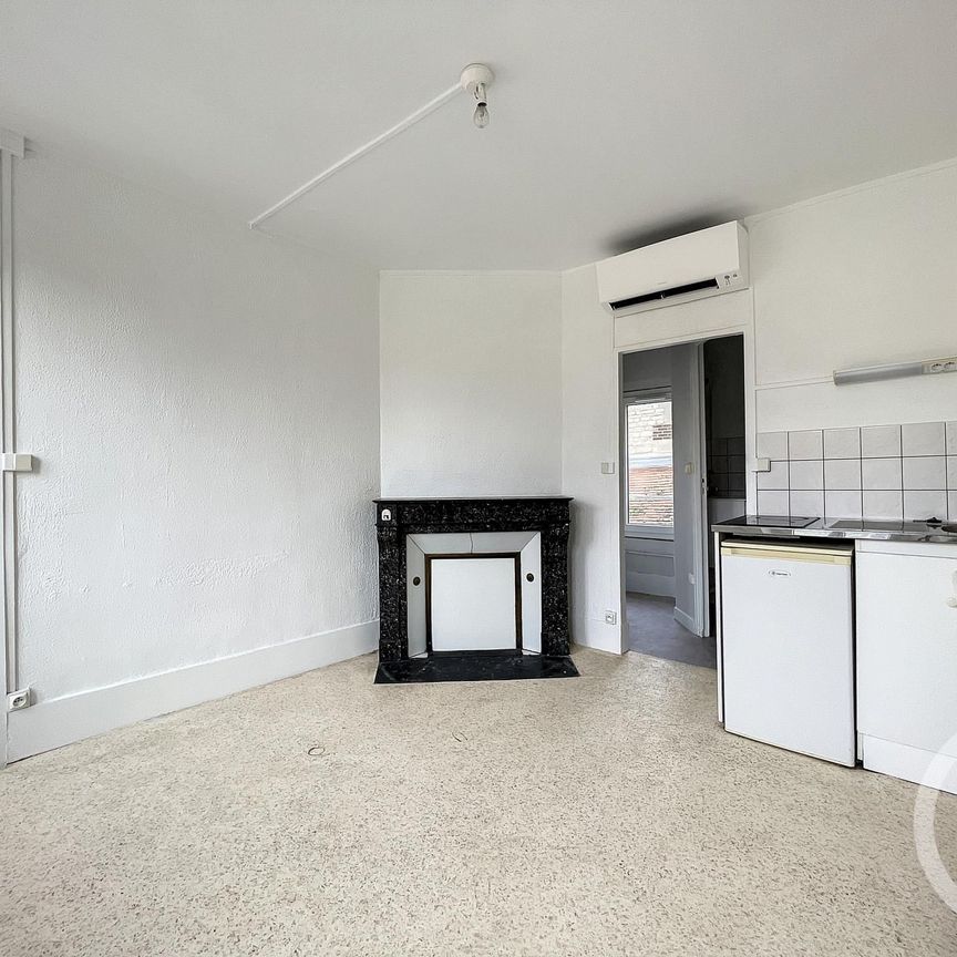 Location Appartement 1 pièce 28m² TROYES 10000 - Photo 1