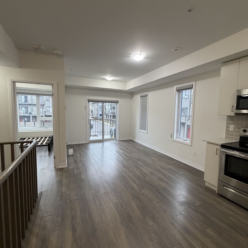 For Lease - 2635 William Jackson Drive Unit# 807, Pickering, Ontario - Photo 1