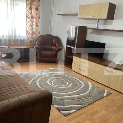Apartament 2 camere, decomandat, 50 mp utili, zona 1 mai - Photo 1