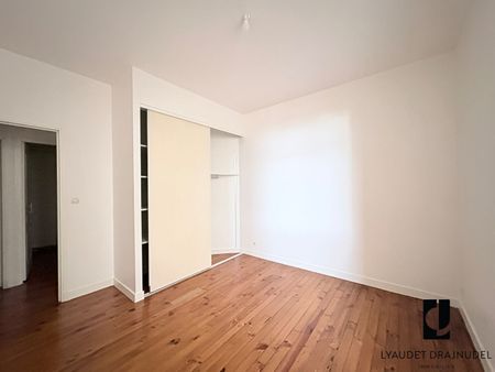 Location Appartement 4 pièces 109m² - Photo 2