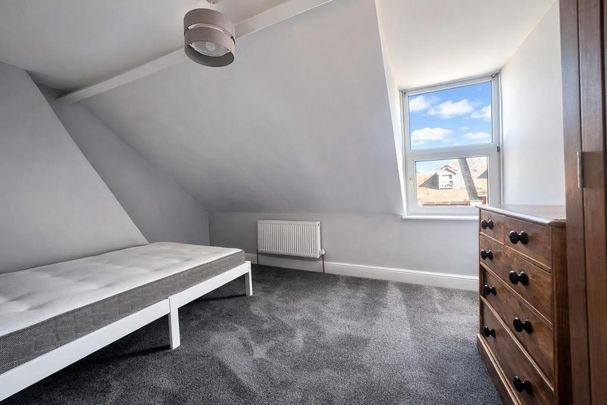 1 bedroom in a house share to rent - Photo 1