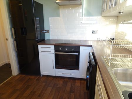 52a Roseangle, West End, Dundee - Photo 5