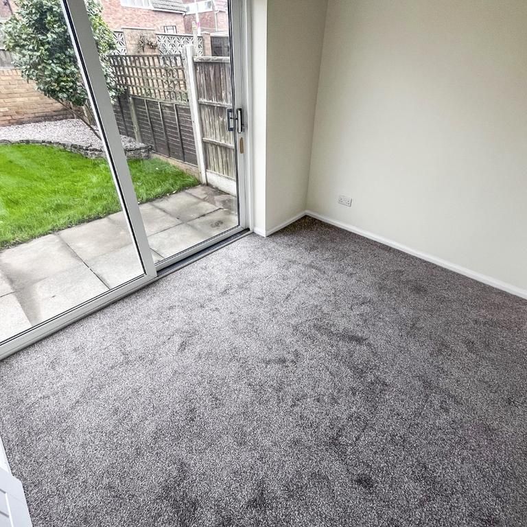 2 bedroom semi-detached house to rent - Photo 1