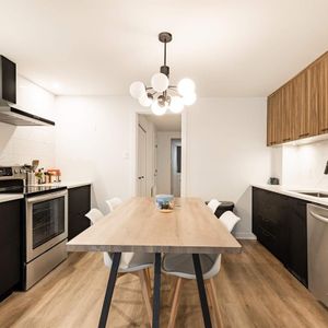 3½ Moderne à Longueuil – Rénové, Climatisé, WiFi Inclus - Photo 3