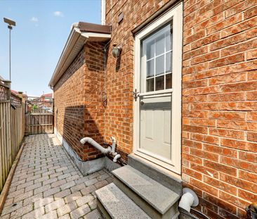 For Lease - 7 Littleborough Court, Toronto, Ontario - Photo 1