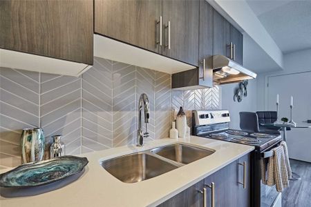 For Lease - 1 Falaise Road Unit# 405, Toronto, Ontario - Photo 3