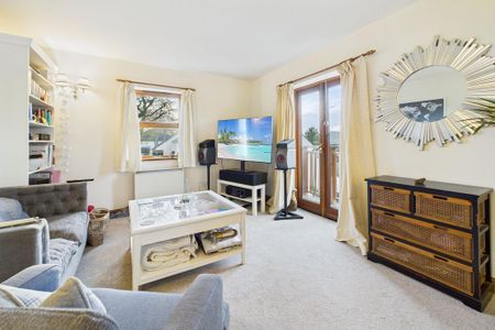 2 bedroom flat to rent - Photo 3