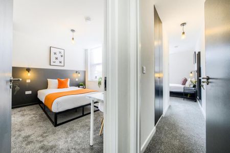 6 bedroom terraced house to rent - Photo 5