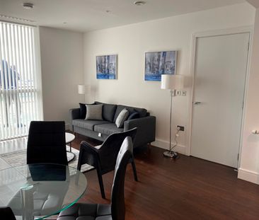 1 Bed Flat, Maine Tower, E14 - Photo 1