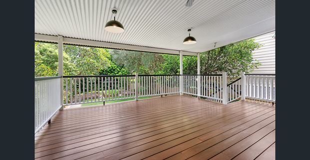 Timeless Character Meets Modern Living - Photo 1