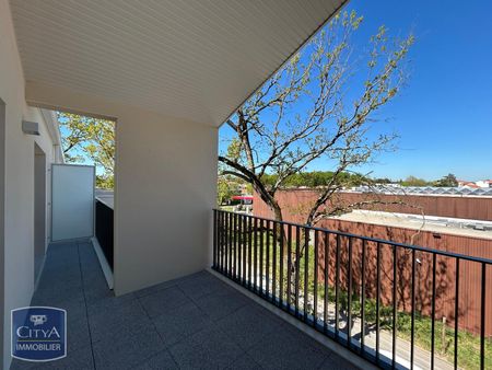 Location Appartement 2 pièces 42m² CHALLANS 85300 - Photo 2