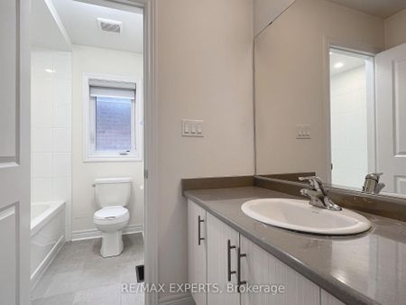 For Lease - 2217 Lozenby Street, Innisfil, Ontario - Photo 5
