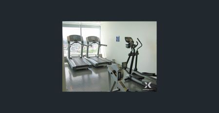 Fully Furnished 1-Bed, 1-Bath Apartment with Carpark – Prime Location! - Photo 4