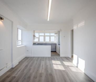 2 Bed Flat, Oatlands Court, SW19 - Photo 1