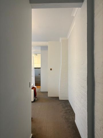 Chippendale - Photo 5