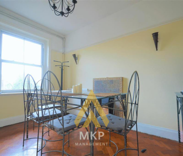 3 bedroom flat to rent - Photo 3