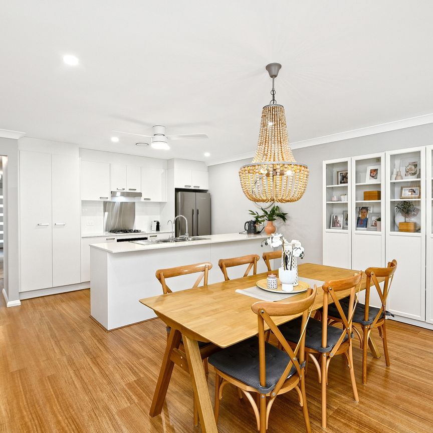 33 Carrington Avenue, Mortdale NSW 2223 - House For Rent | Domain - Photo 1