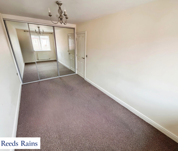 3 bedroom terraced house to rent - Photo 5