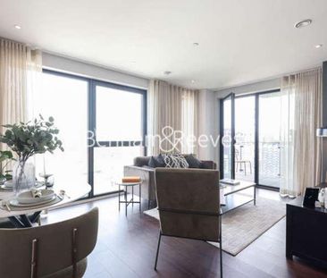 Avalon Point, Silvocea Way, E14 - Photo 3